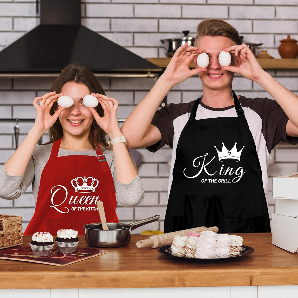 Delightful His and Her Aprons Set - Perfect Couple Gifts for Cooking Lovers on Valentine's Day, Anniversaries, and Weddings